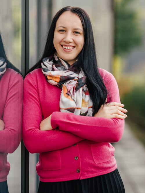 Porträt von Julia-Anna Büchsenmeister, Rechnungswesen bei der Südsteirischen Steuerberatung