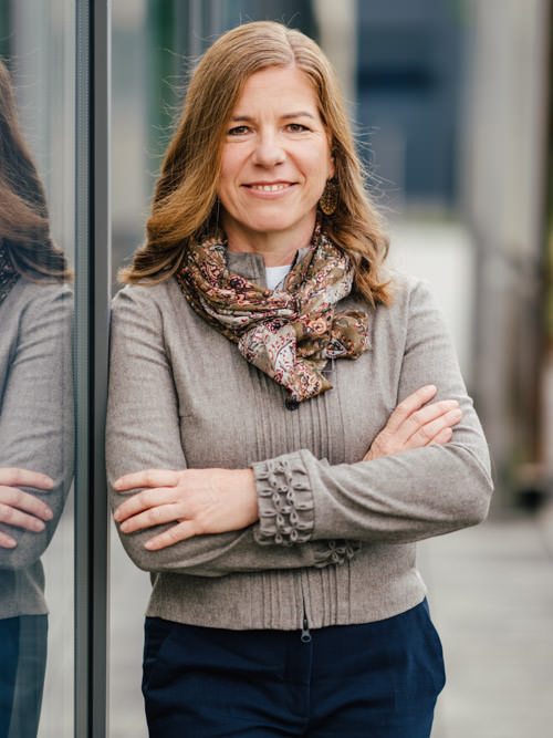 Porträt von Petra Doberauer, Steuersachbearbeiterin bei der Südsteirischen Steuerberatung