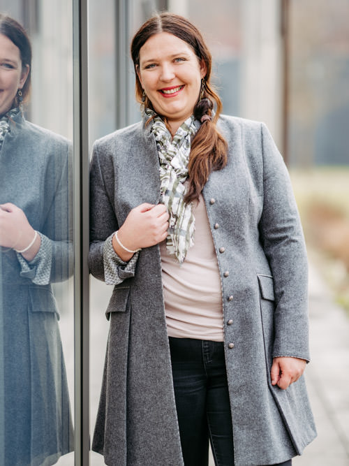 Porträt von Sandra Peitler, Leitung Rechnungswesen, EDV-Bereich bei der Südsteirischen Steuerberatung